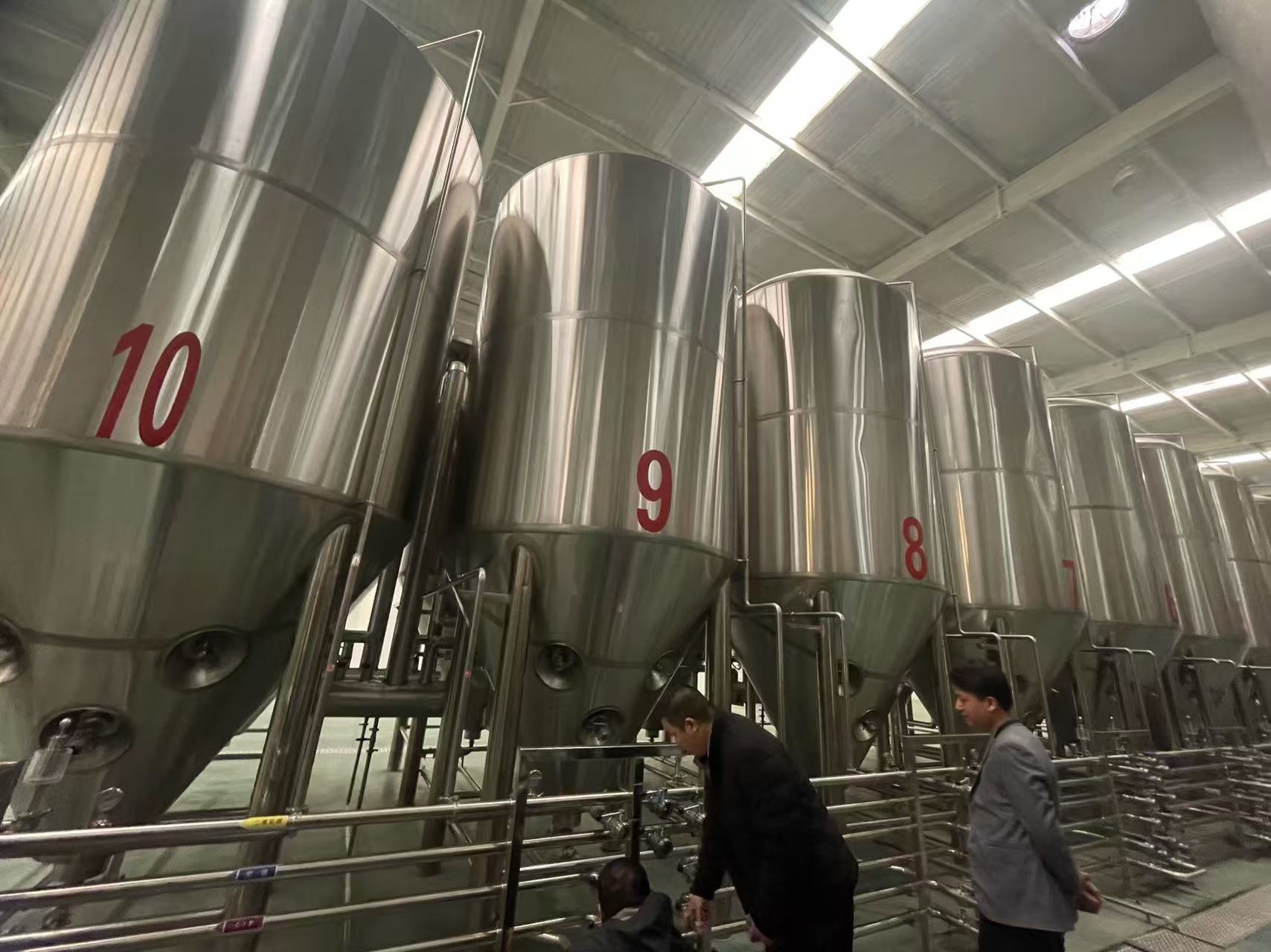大安精酿啤酒设备厂—平面布置、设备设计、制造、调试、培训等一条龙服务